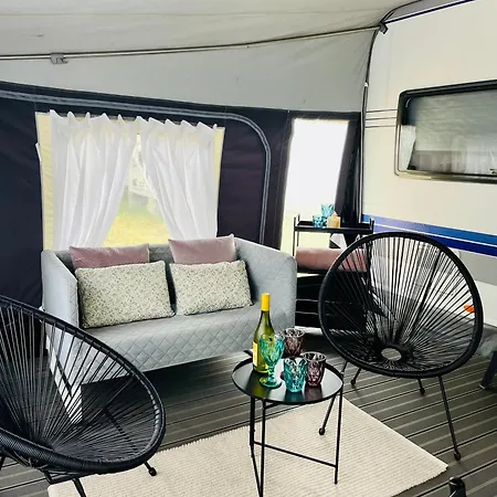 Кемпинг Roza Wiatrow Camp Ястарня