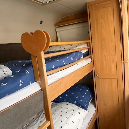 Roza Wiatrow Camp Ястарня