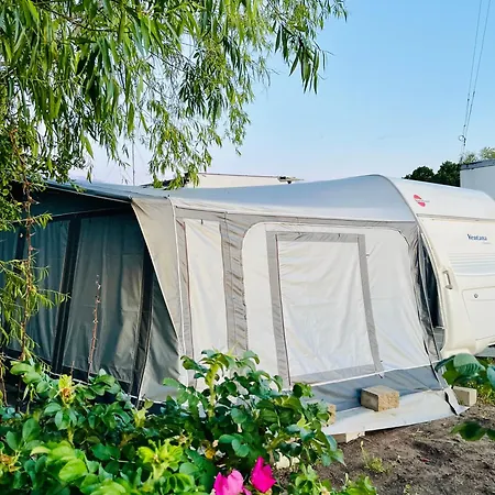 Кемпинг Roza Wiatrow Camp