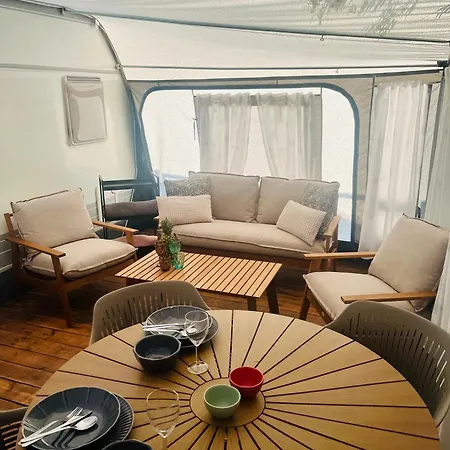 Roza Wiatrow Camp Ястарня