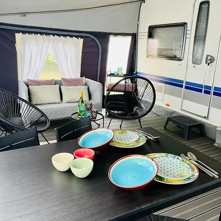 Кемпинг Roza Wiatrow Camp