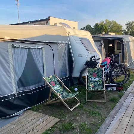 Roza Wiatrow Camp 亚斯塔尔尼亚