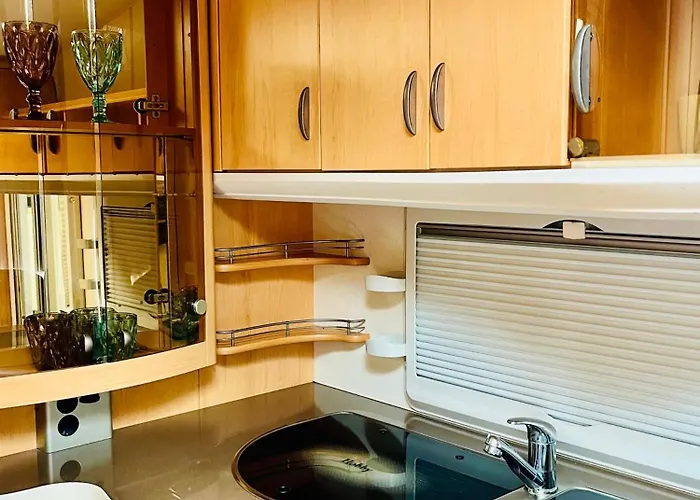 Roza Wiatrow Camp 营地 *