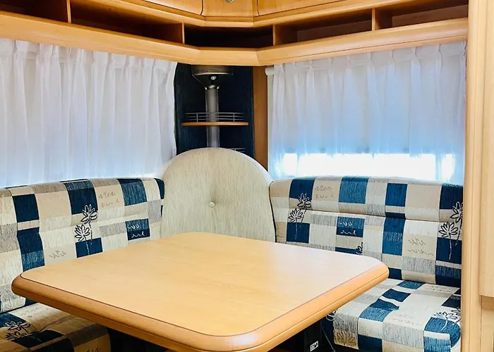 营地 Roza Wiatrow Camp *