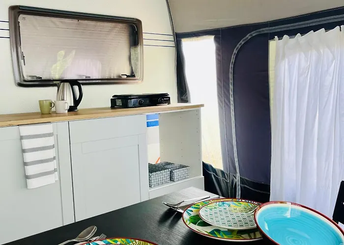 Roza Wiatrow Camp 营地 *