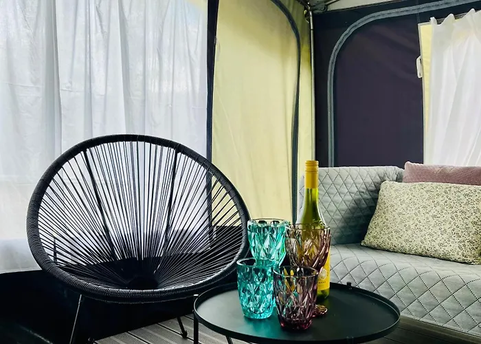 营地 Roza Wiatrow Camp *