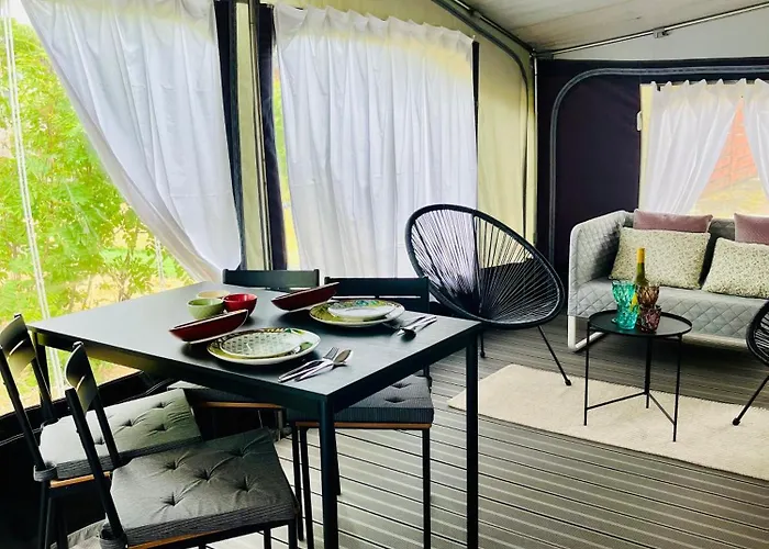 Roza Wiatrow Camp 营地 亚斯塔尔尼亚