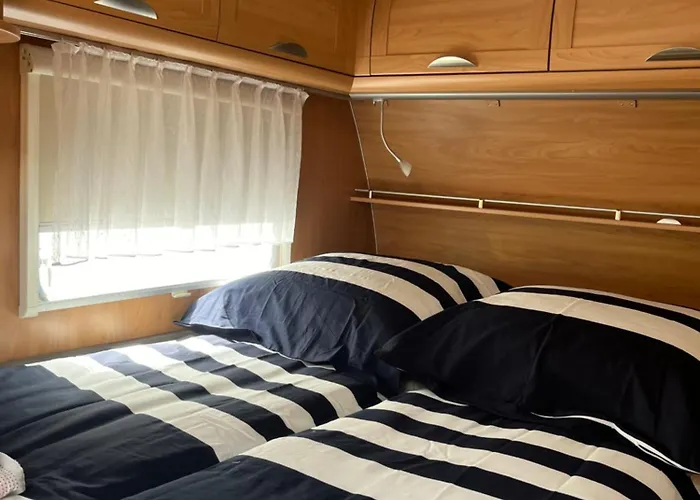 Roza Wiatrow Camp 营地