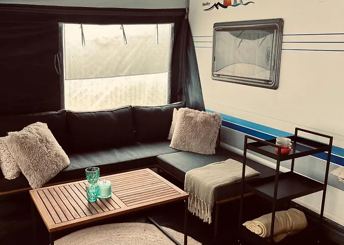 营地 Roza Wiatrow Camp *