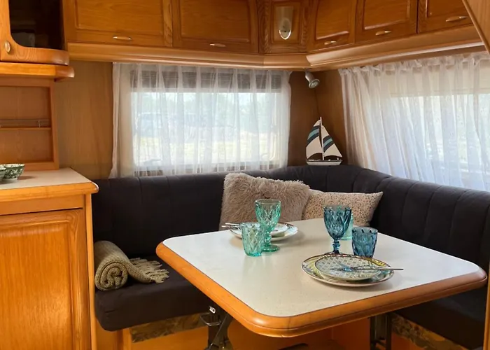 Roza Wiatrow Camp 营地 亚斯塔尔尼亚