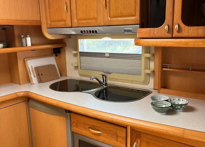 营地 Roza Wiatrow Camp 亚斯塔尔尼亚