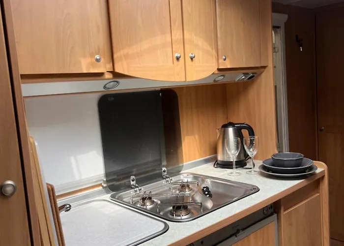 营地 Roza Wiatrow Camp 亚斯塔尔尼亚